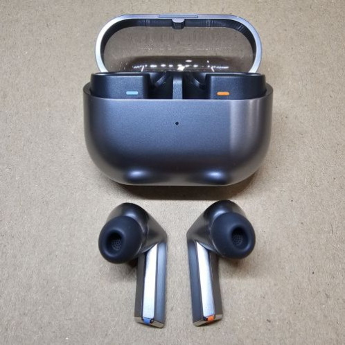 [Outlet Grade B] Samsung SM-R630 Galaxy Buds 3 Pro Silver EU DO8800402-04